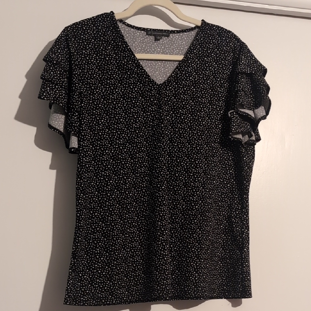 Adrianna Papell Black and White Fitted Ruffled Blouse